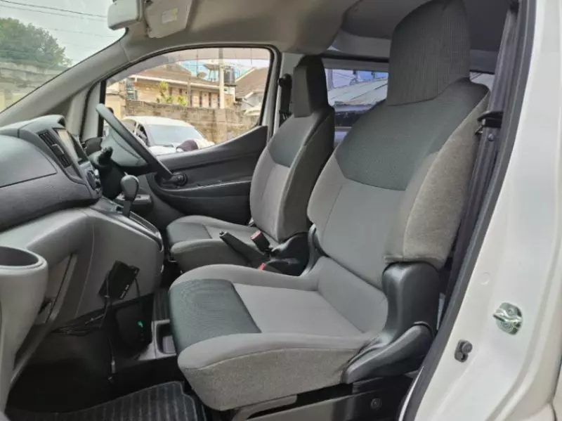 Toyota Sienta   - 2018