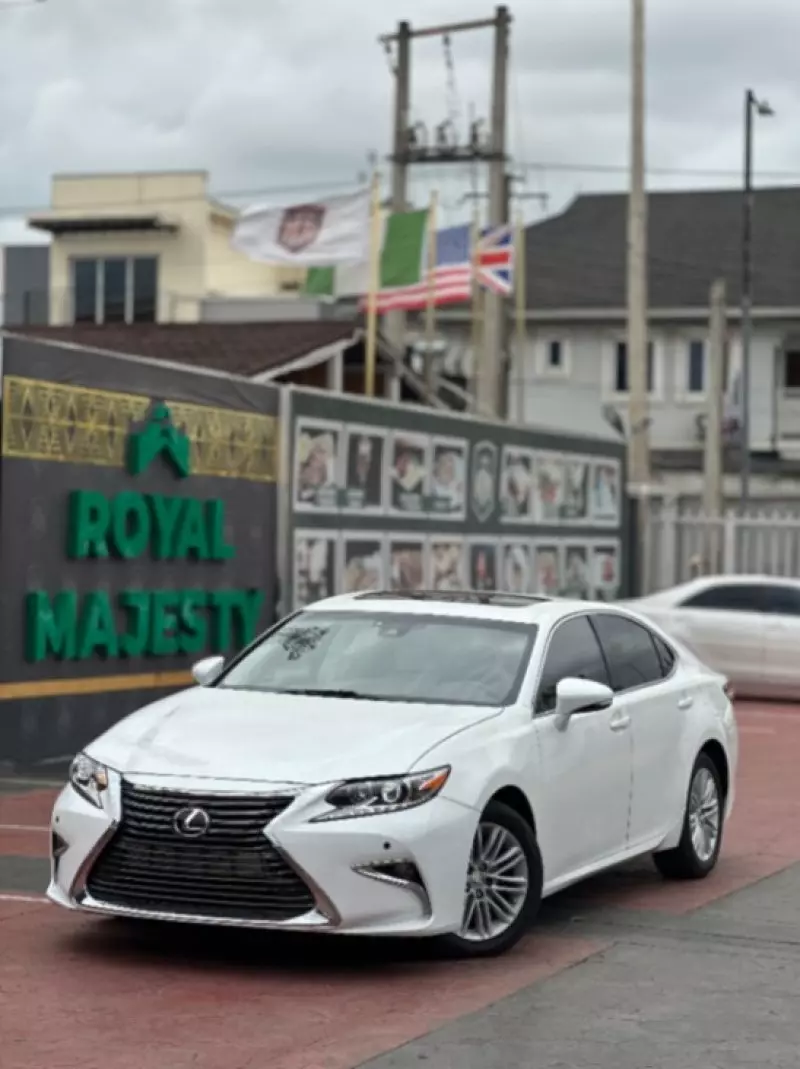 Lexus ES 350   - 2018