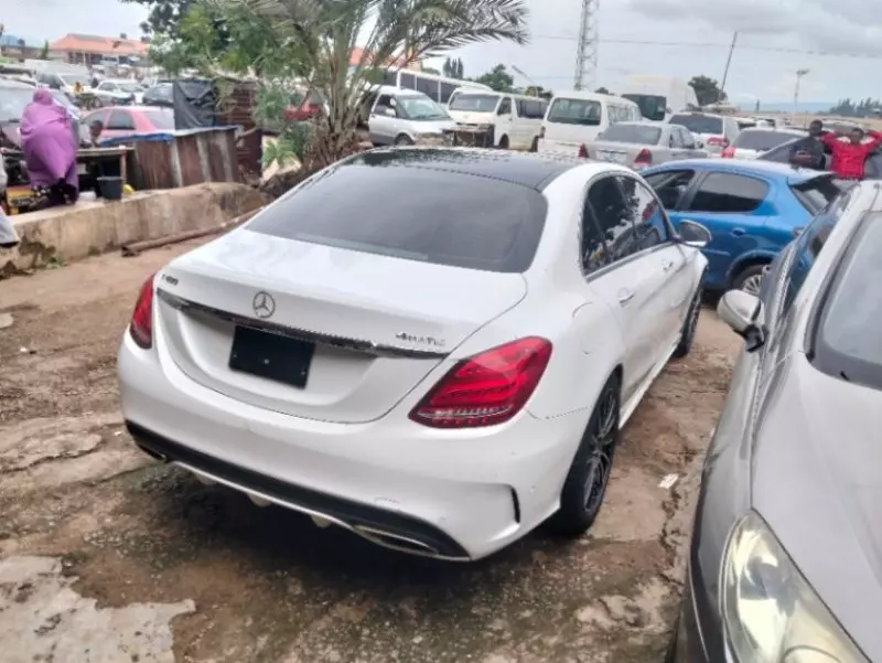 Mercedes-Benz C 400   - 2015