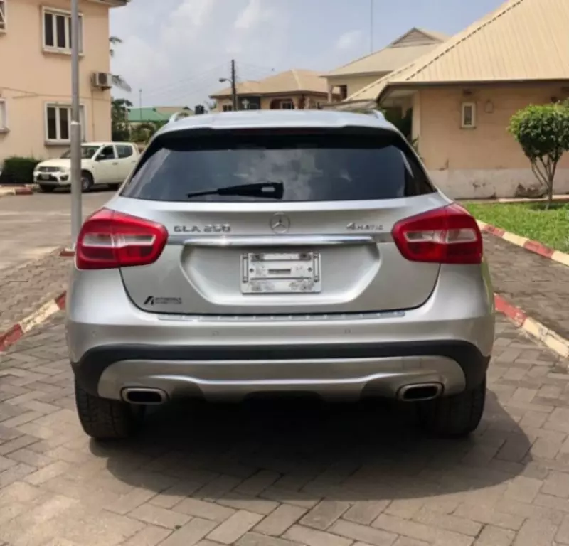 Mercedes-Benz GLA 250