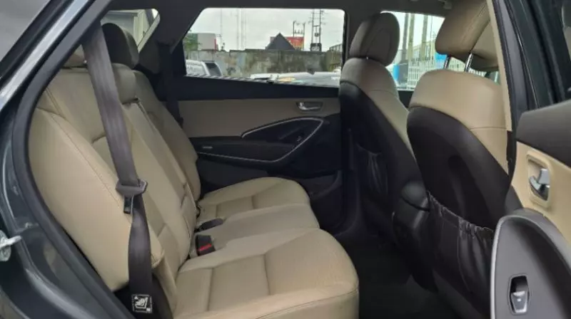Hyundai Santa FE   - 2014