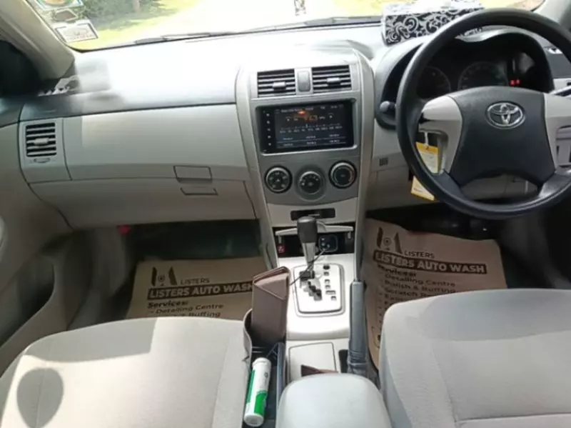 Toyota Axio    - 2010