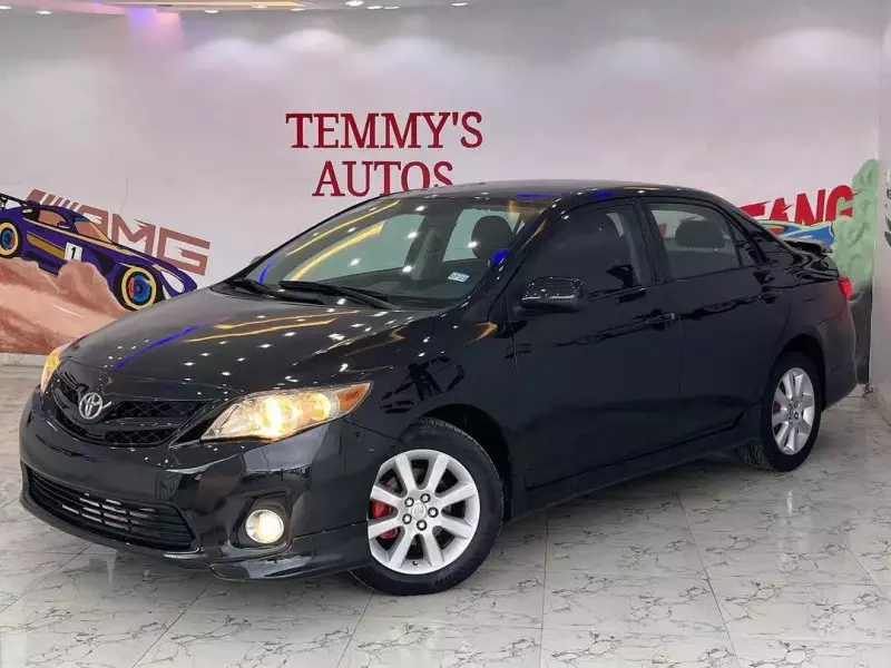 Toyota Corolla   - 2011