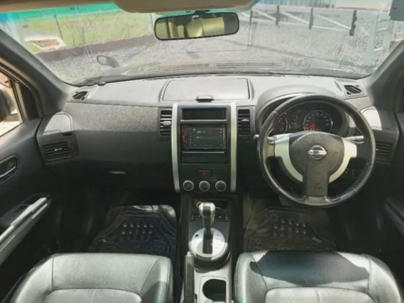 Nissan X-TRAIL   - 2012