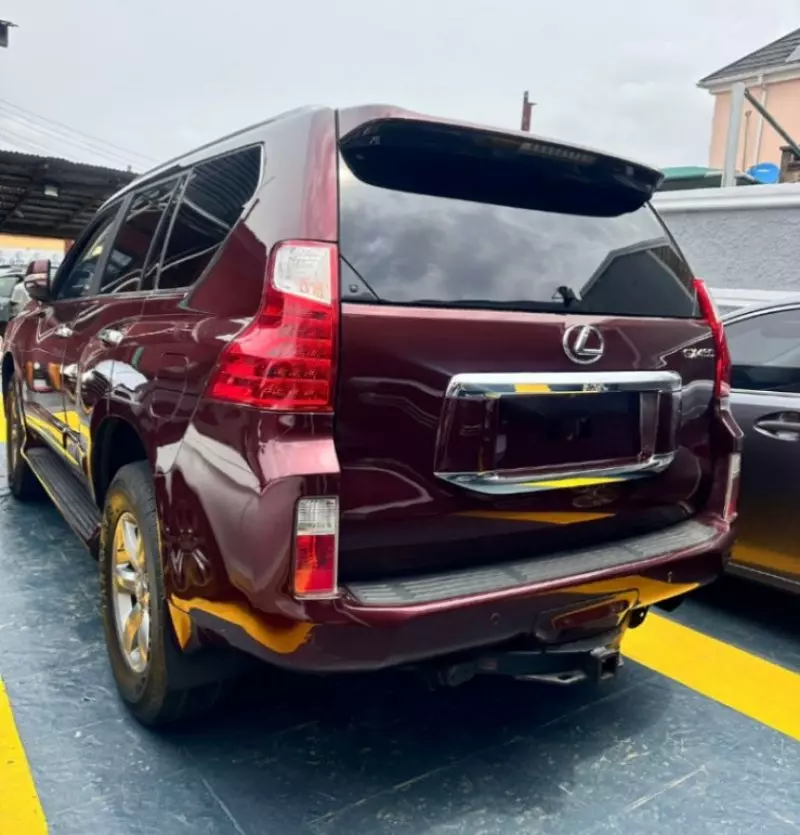 Lexus GX 460   - 2012