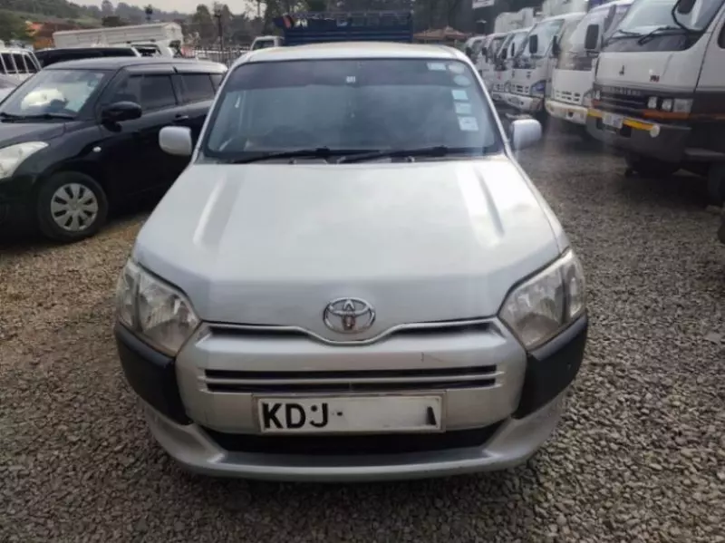 Toyota Succeed    - 2015