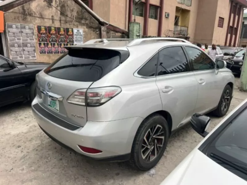 Lexus RX 350   - 2010