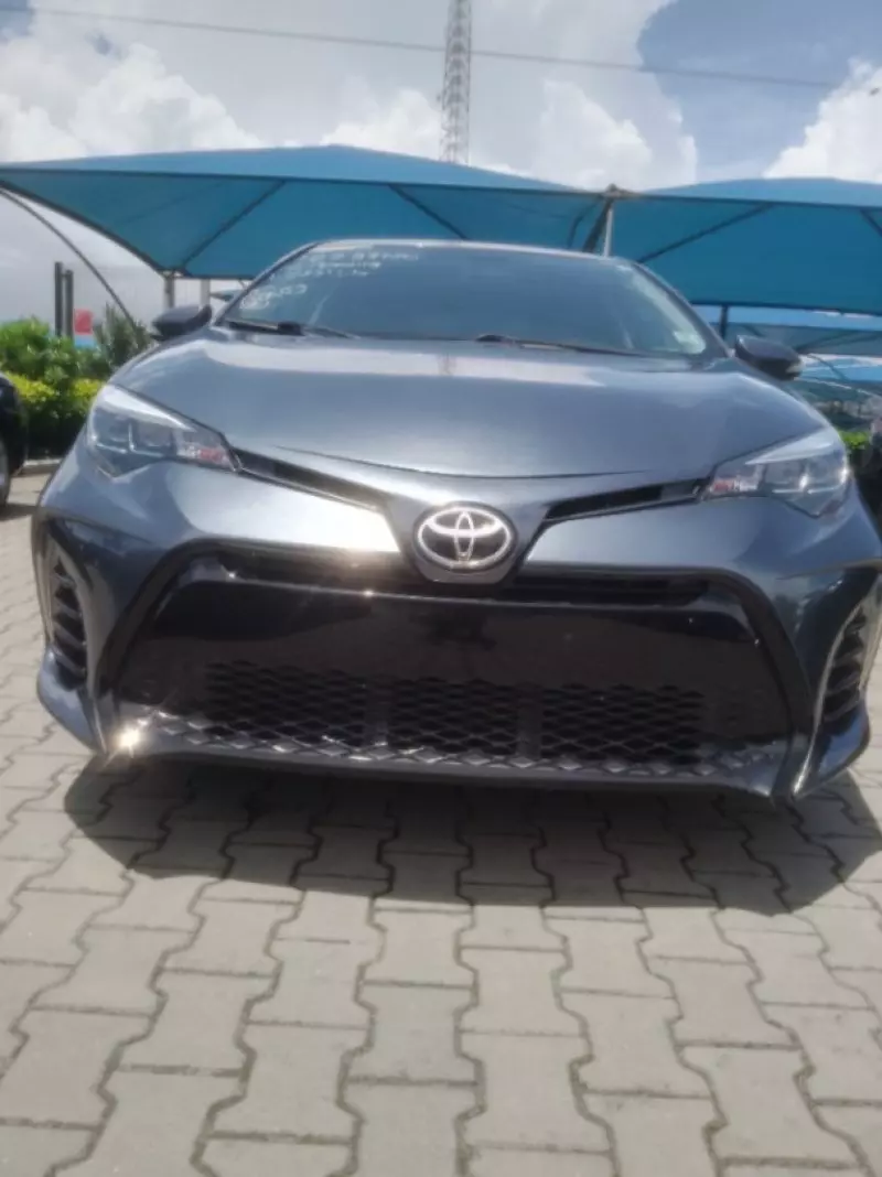 Toyota Corolla   - 2016