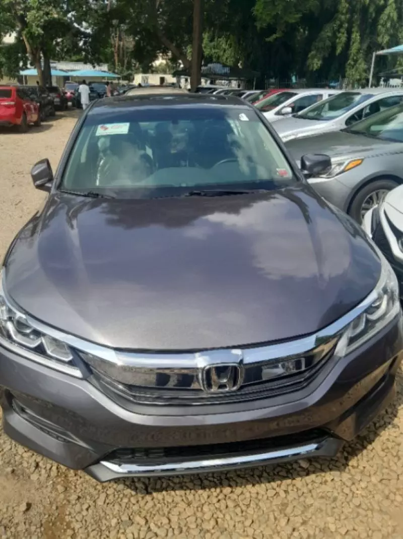Honda Accord   - 2009