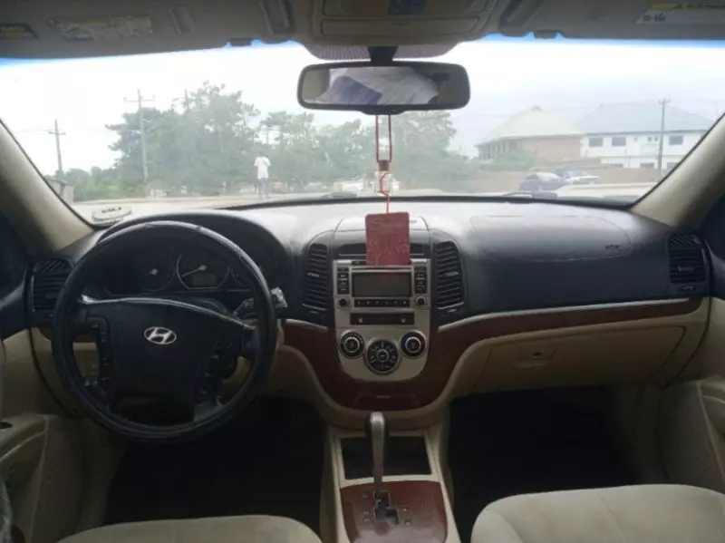 Hyundai Santa FE   - 2014