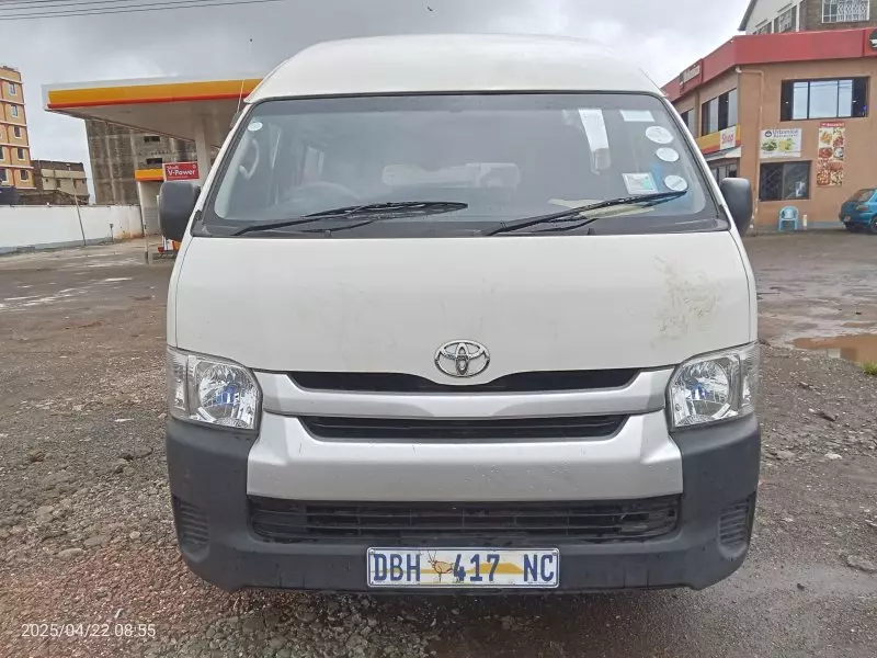 Toyota Hiace   - 2022