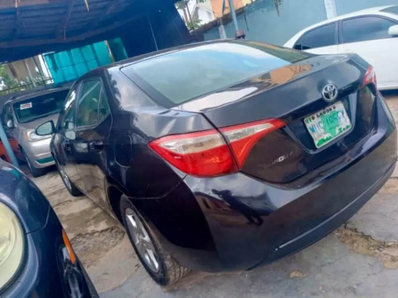 Toyota Corolla   - 2015