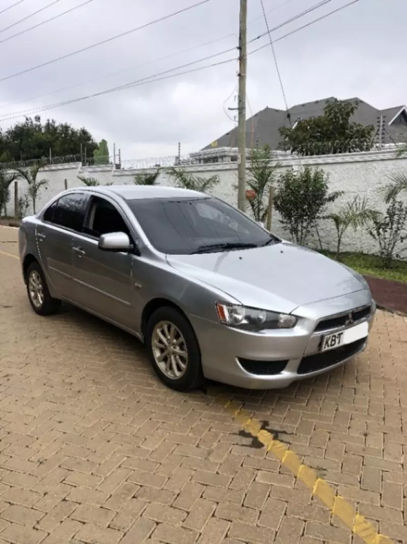 Mitsubishi Lancer   - 2012