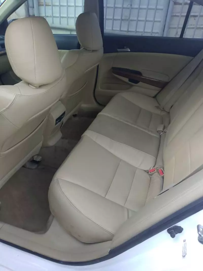 Honda Accord   - 2012