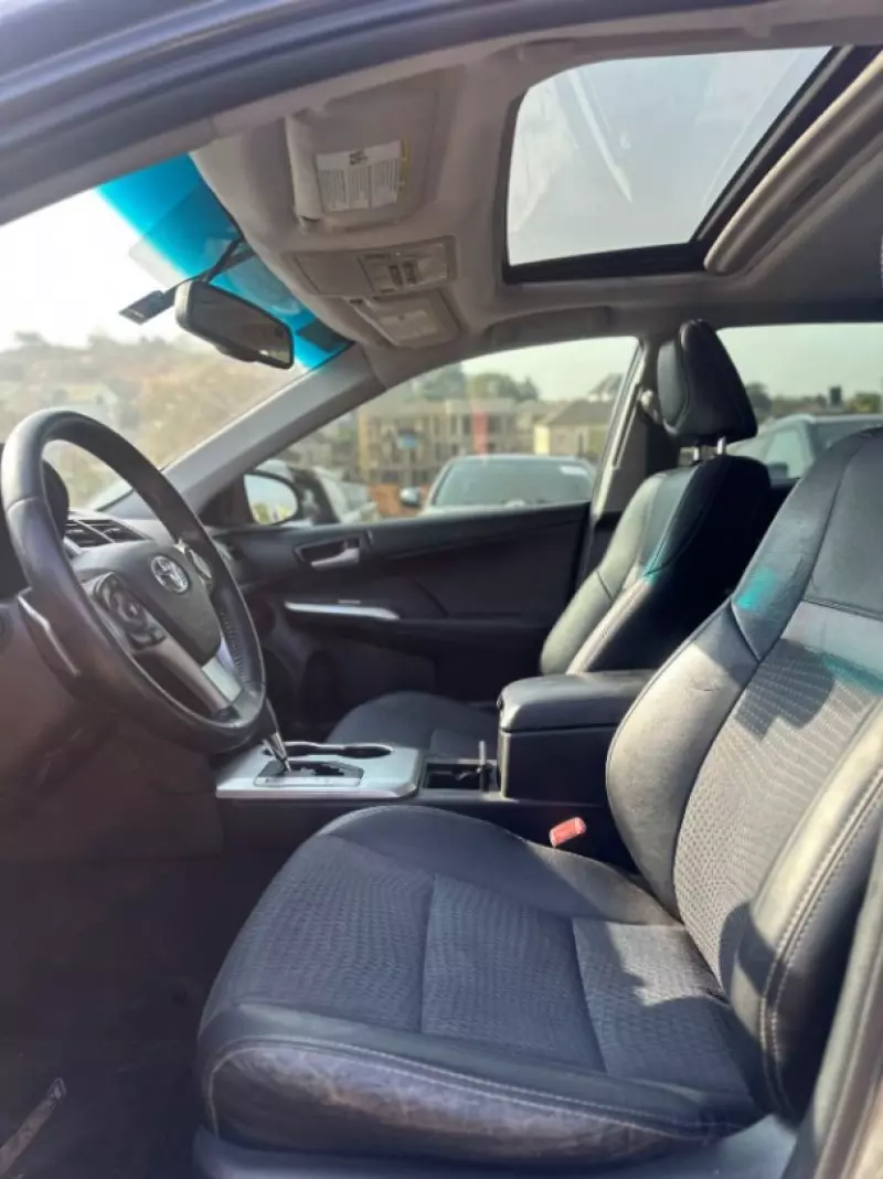 Toyota Camry   - 2013