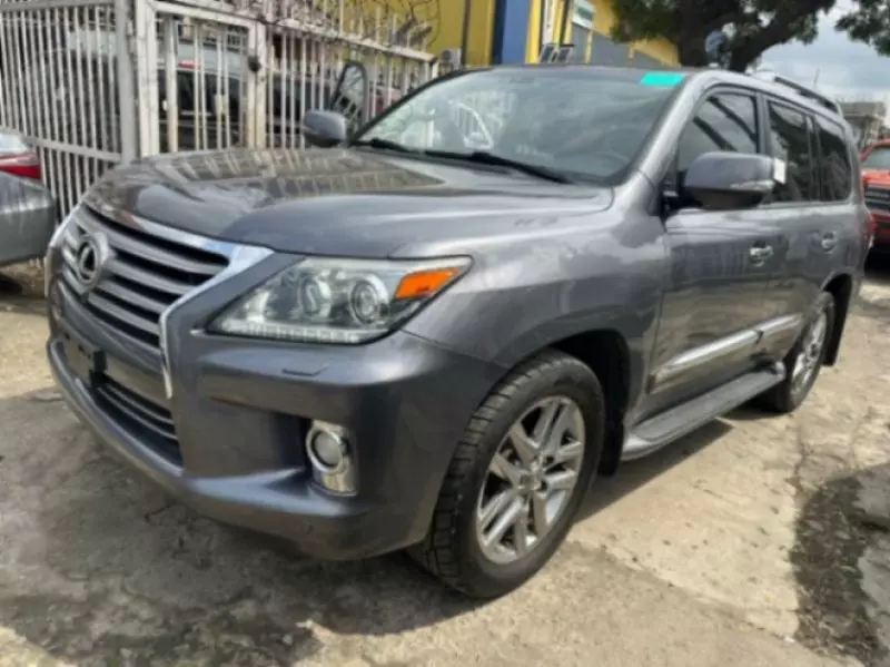 Lexus LX 570