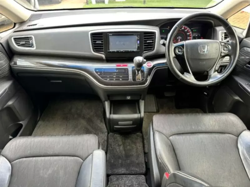 Honda Odyssey Absolute   - 2018