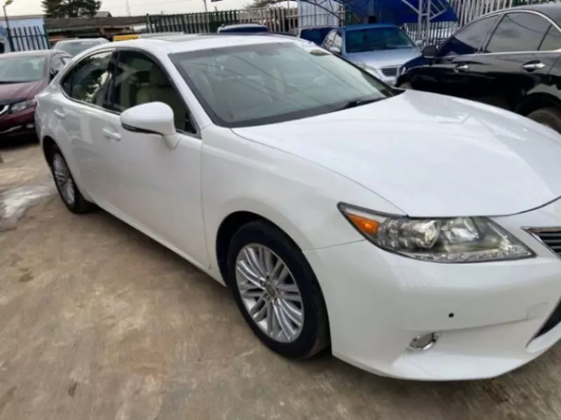 Lexus ES 350   - 2013