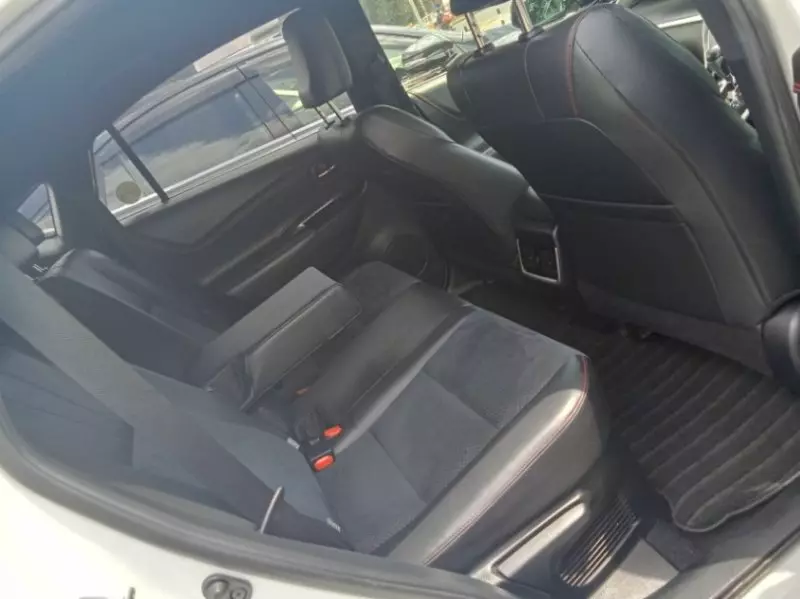 Toyota Harrier   - 2017