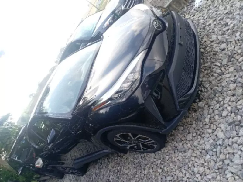 Toyota C-HR   - 2021