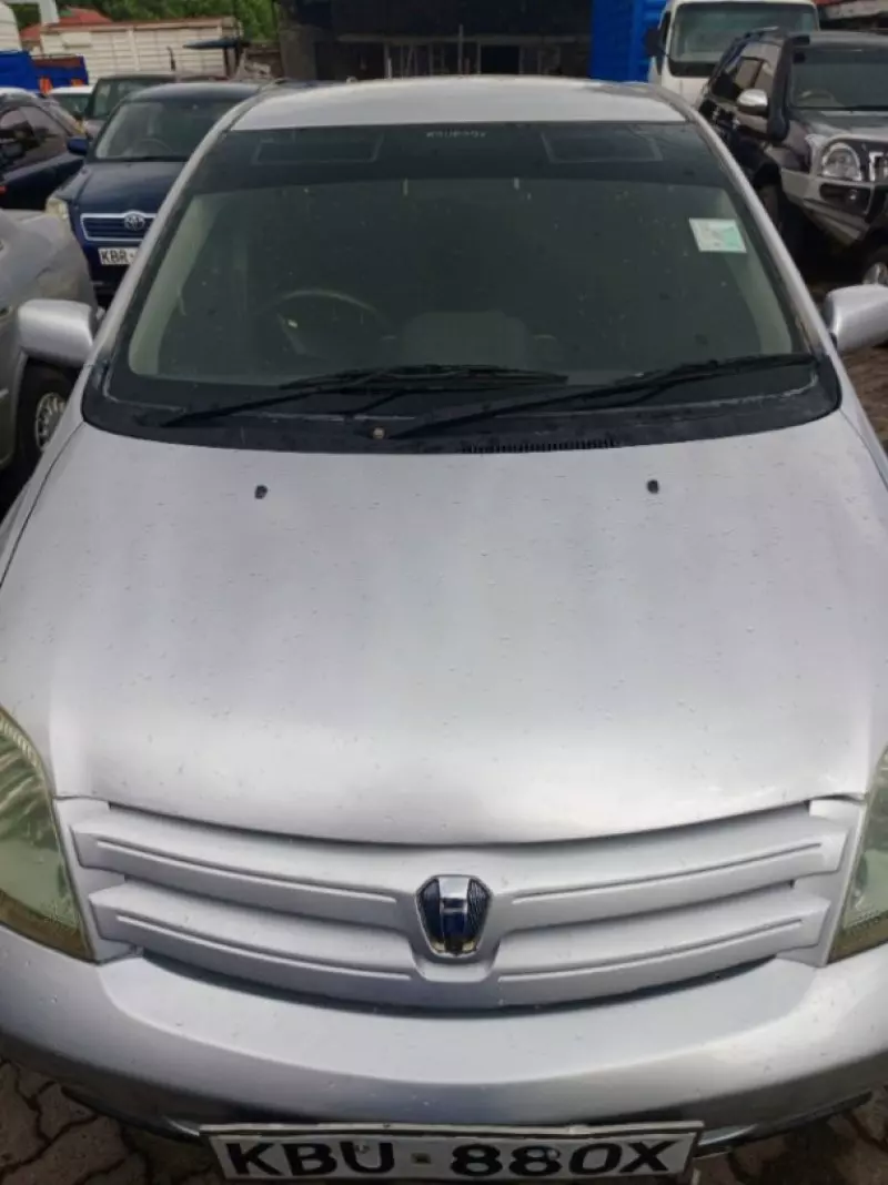 Toyota Ist    - 2007