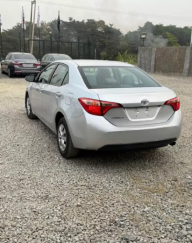 Toyota Corolla   - 2017