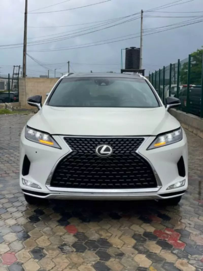 Lexus RX   - 2021