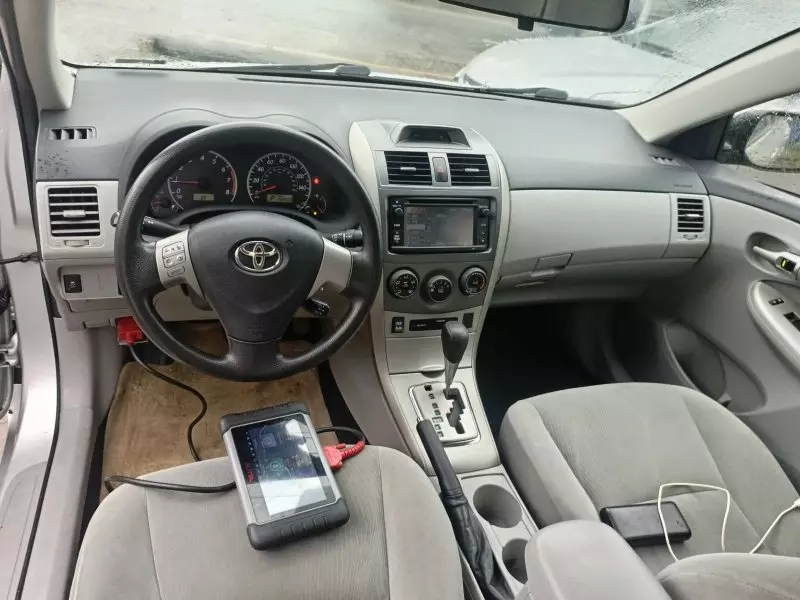 Toyota Corolla   - 2013