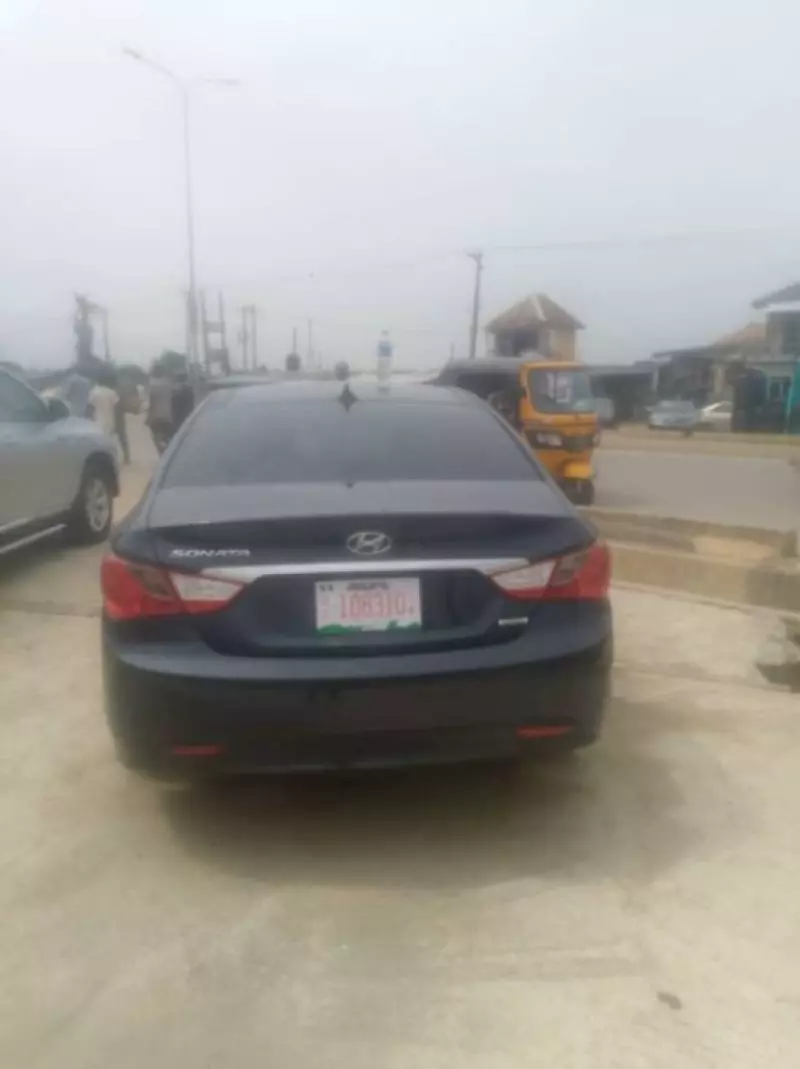 Hyundai SONATA 2,0L BVA GL   - 2011