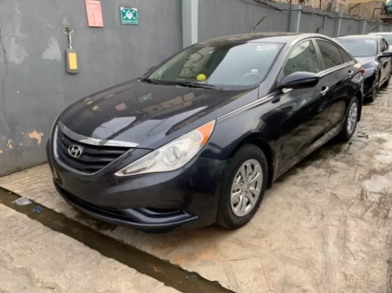 Hyundai Sonata - 2011