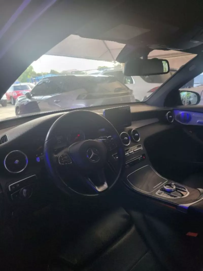 Mercedes-Benz GLC 300   - 2019