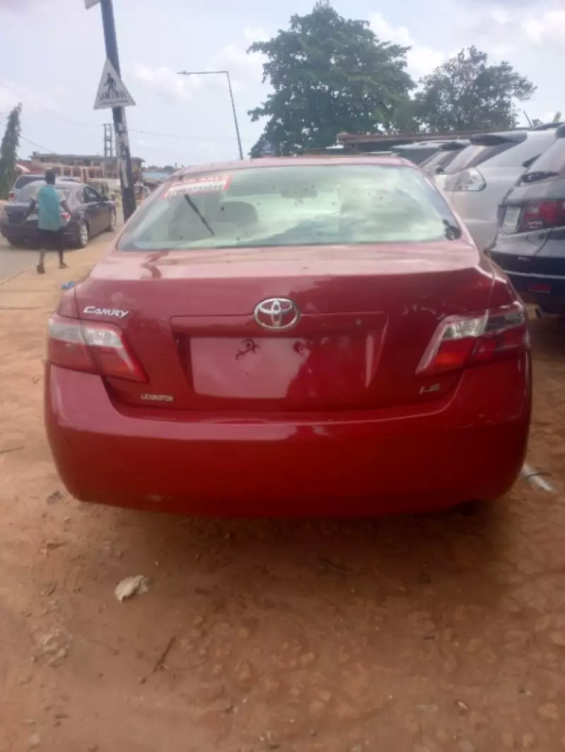 Toyota Camry   - 2007