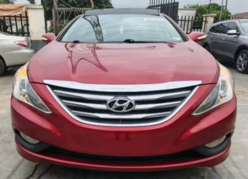 Hyundai Sonata   - 2014