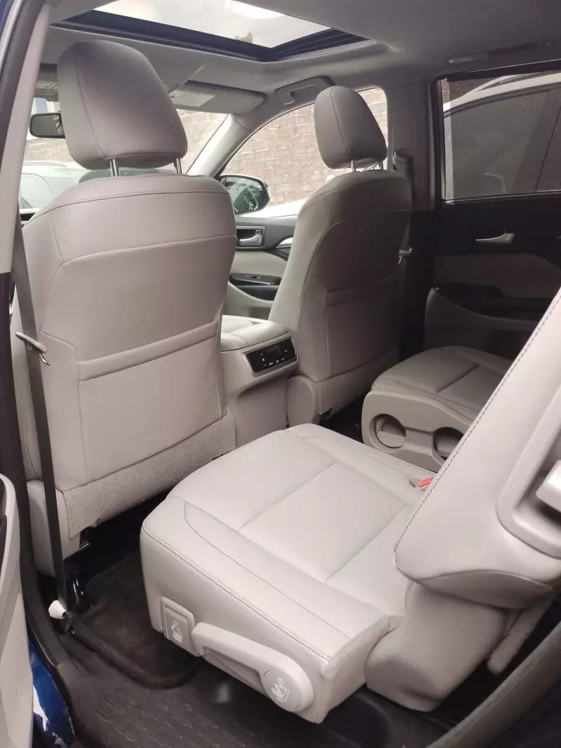 Toyota Highlander   - 2014