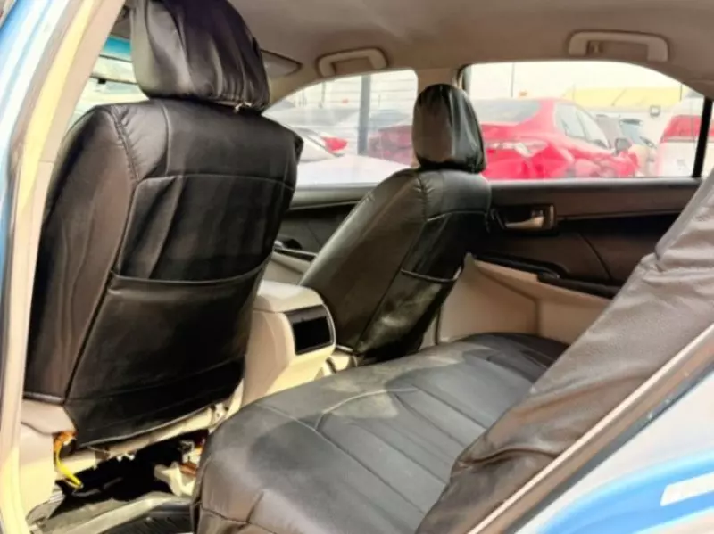 Toyota Camry   - 2012