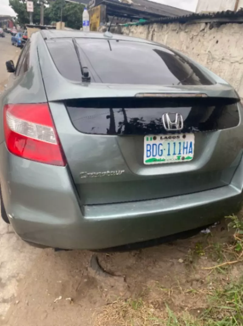 Honda Crosstour   - 2010