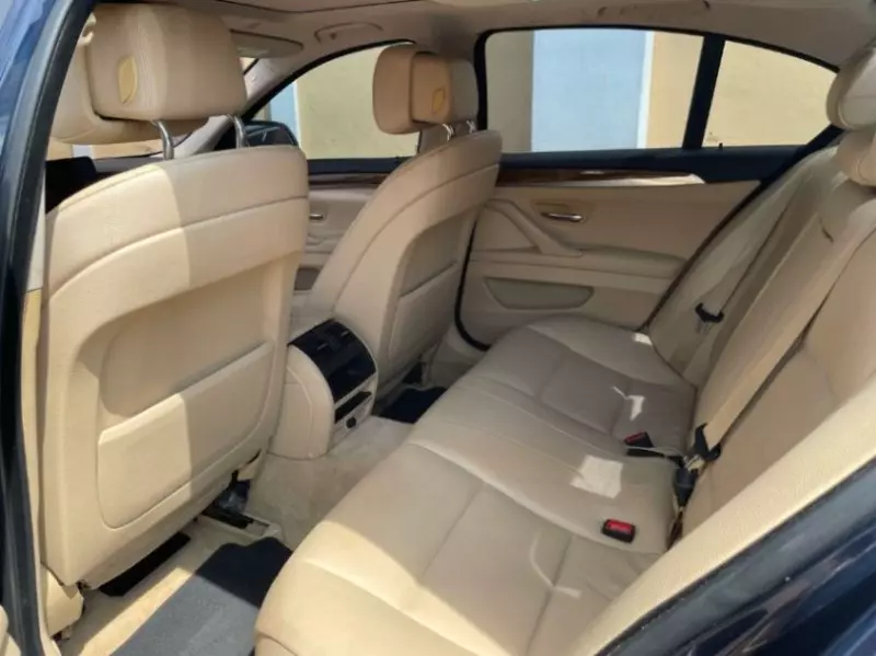 BMW 325i   - 2011