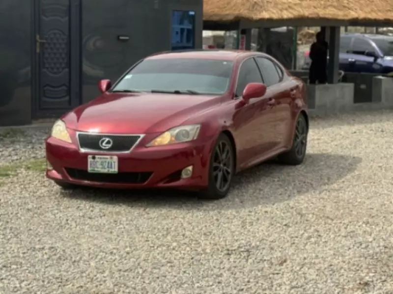 Lexus IS   - 2008