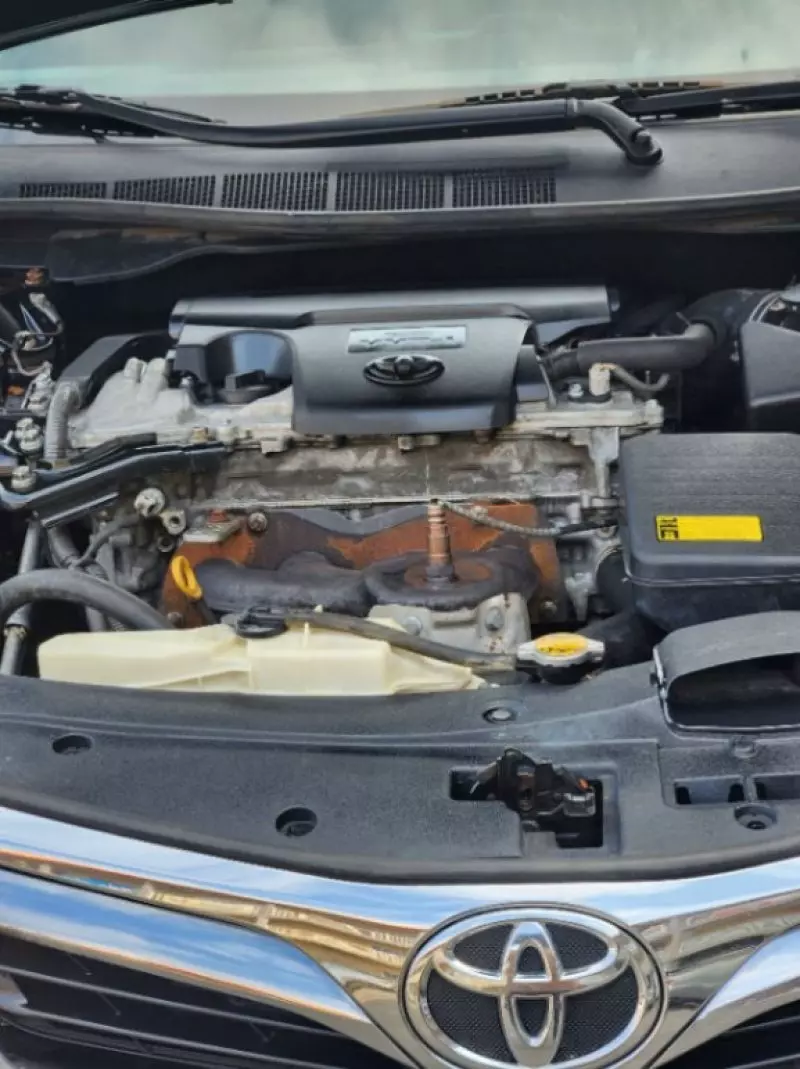 Toyota Camry   - 2012