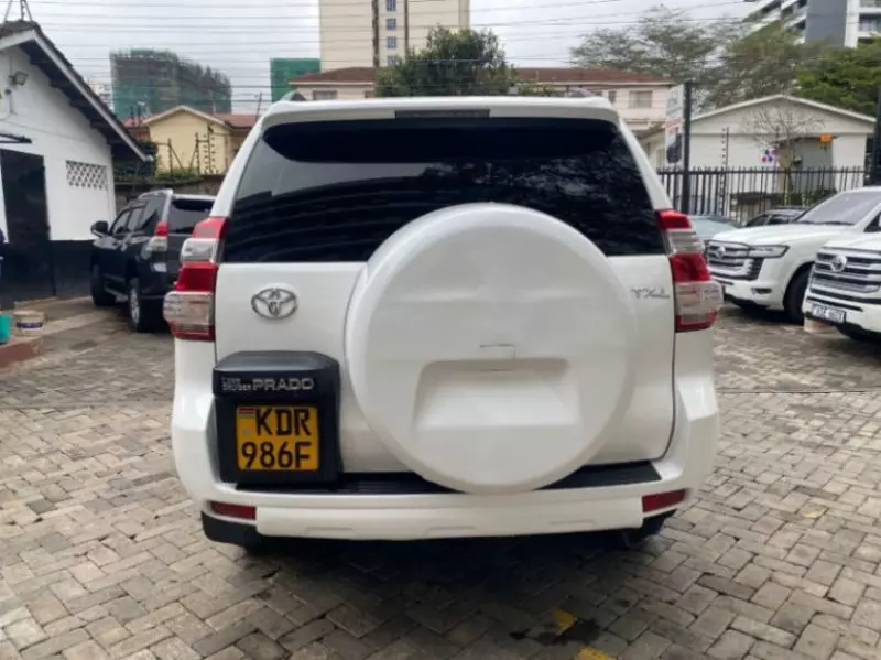 Toyota Landcruiser Prado   - 2017