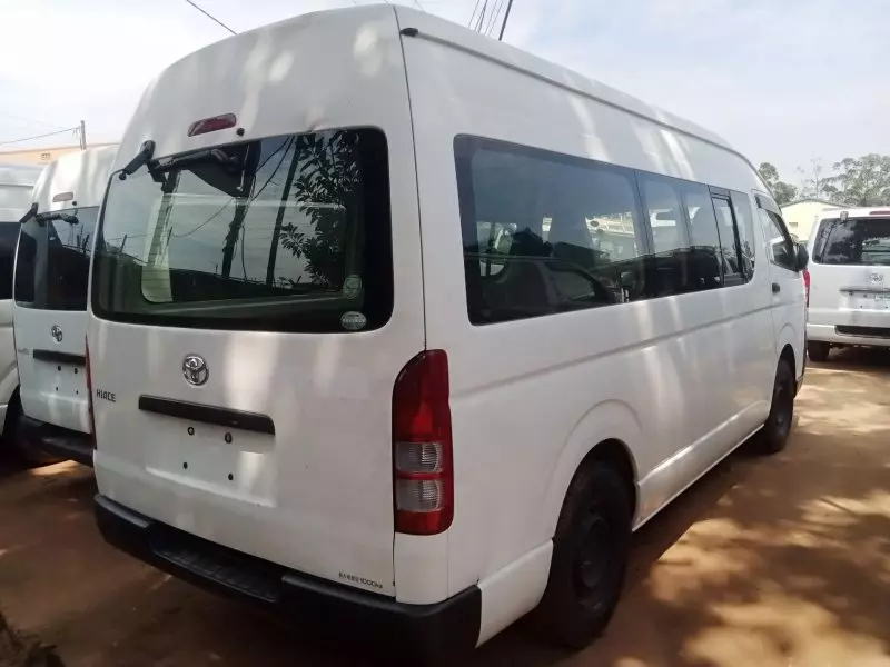 Toyota Hiace   - 2014