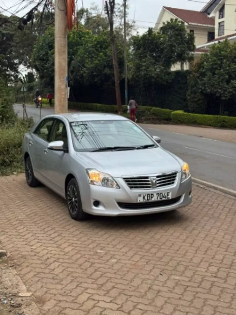 Toyota Premio    - 2016