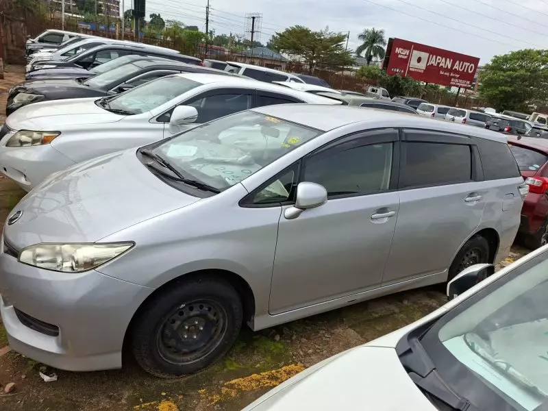 Toyota Wish   - 2016