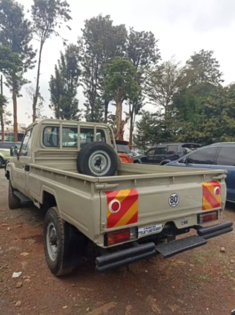 Toyota Land Cruiser Pick Up   - 2003