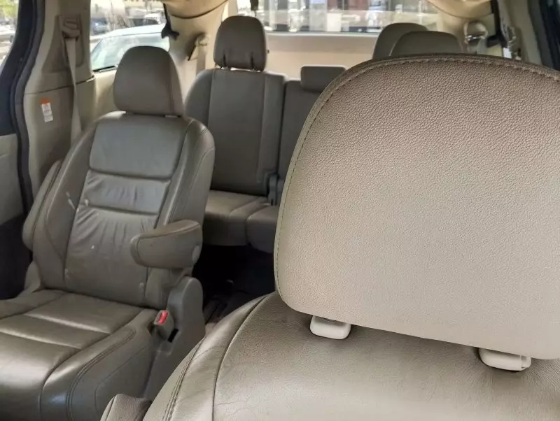 Toyota Sienna   - 2016