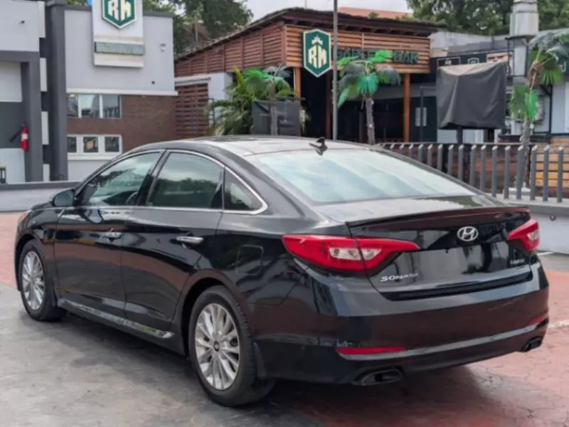 Hyundai Sonata   - 2015