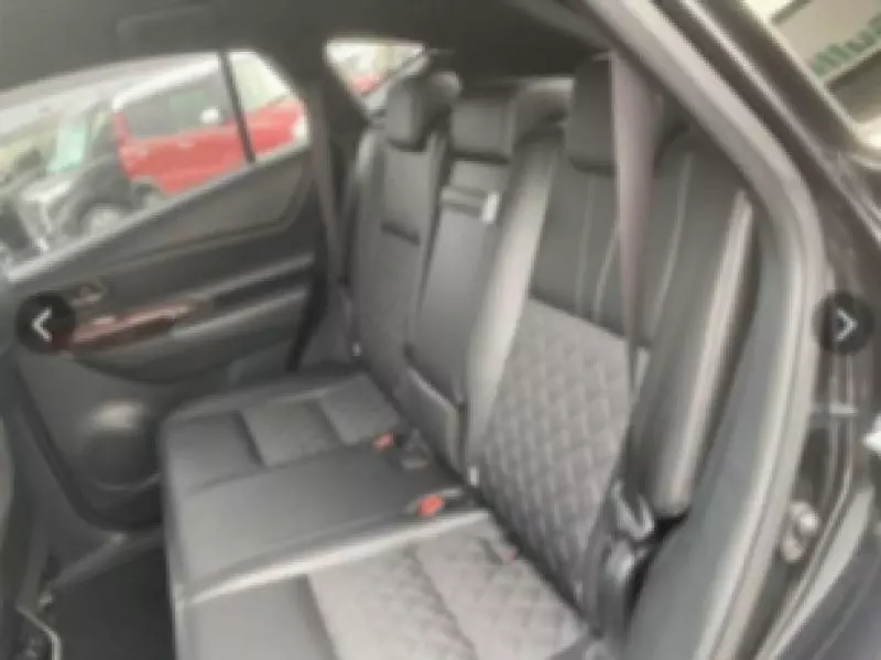 Toyota Harrier   - 2016
