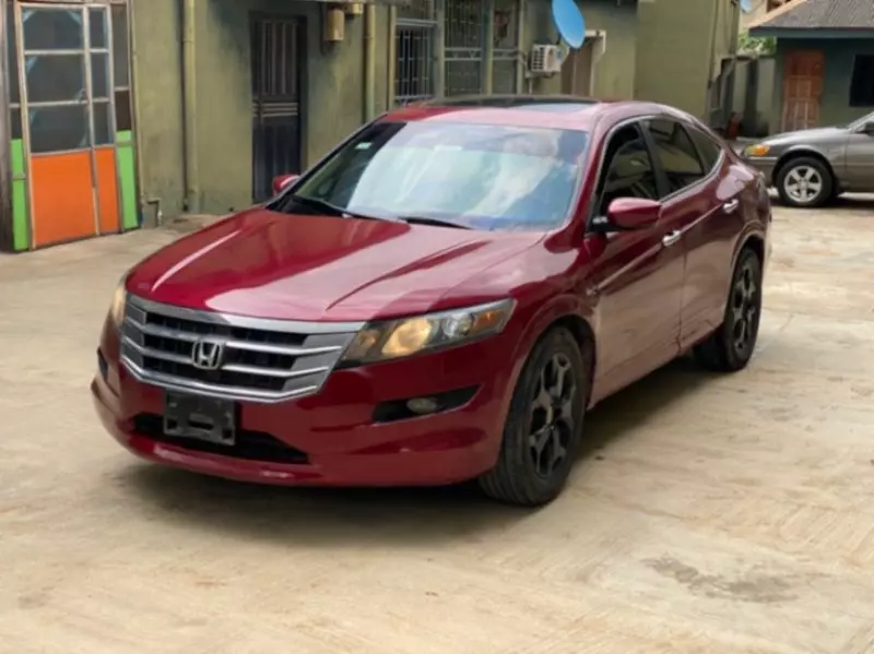 Honda Accord   - 2010