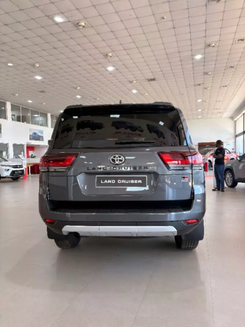 TOYOTA LANDCRUISER GR-S