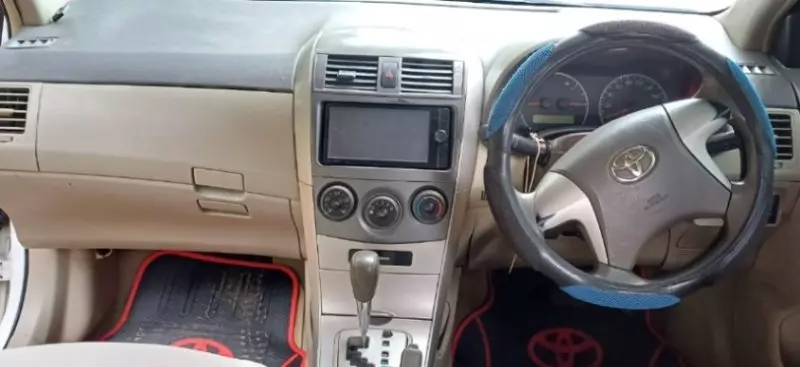 Toyota Axio    - 2012